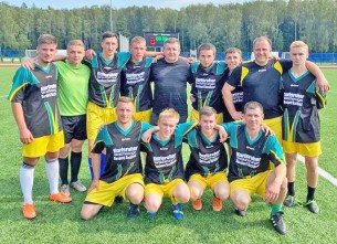 Футбольная команда Ивьевского района вышла в финал зональных соревнований по футболу «Золотой колос»